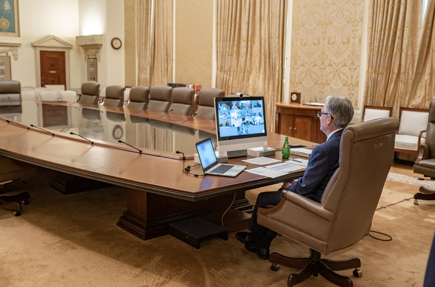 photo of Fed chairman presiding over virtual meeting of the FOMC