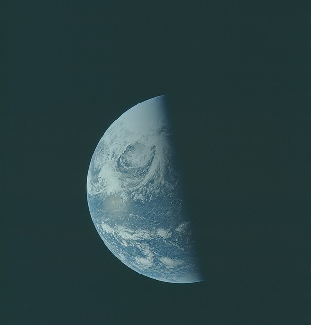 photograph of Earth view from Apollo 13 1970