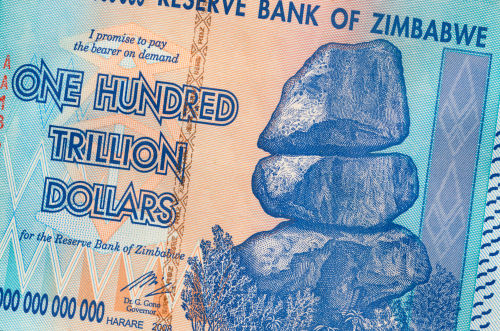 photo 100 trillion dollars in Zimbabwe money